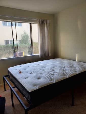 Nice and new mattress and bed frame 1