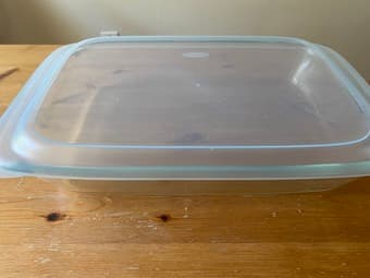 9 x 13 Glass Baking Pan with Lid 1