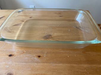 9 x 13 Glass Baking Pan with Lid 2