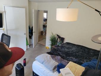 2 Bedrooms available in 4 Bedroom in Palo Alto with large backyard 3
