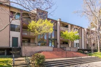 Nice Big Furnished Master Suite (w/ Bath) in 2b2b Apt (Mountain View) 1