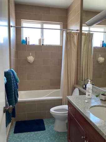 Sunny room available in 4br/3ba house in SF (Potrero Hill) 2