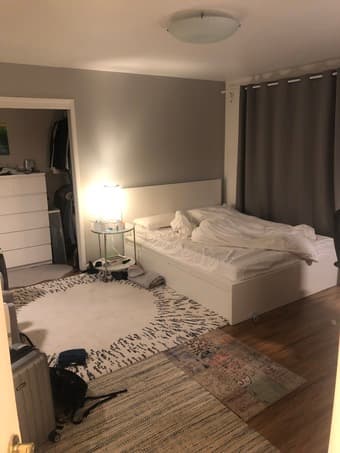 Furnished room with private bath (sublet 5/1-6/15) ~5min from Stanford 3