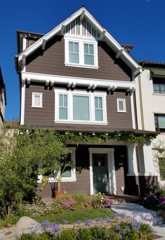 $1,250 / 4br - Room in luxury townhouse. Close to downtown (mountain v 1
