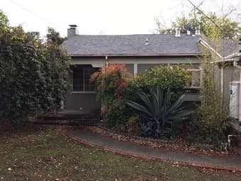 Palo Alto Room with Students/Professionals 3