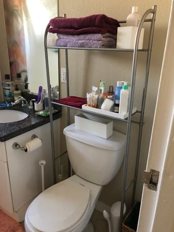 Small bathroom furnishings 2