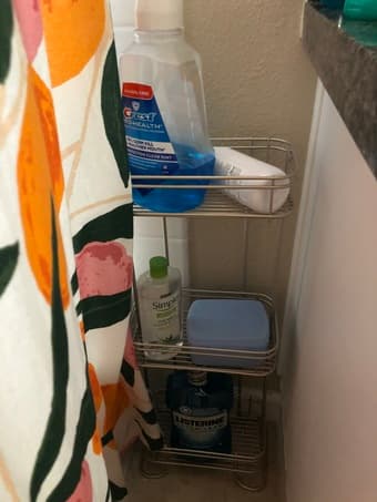 Small bathroom furnishings 3