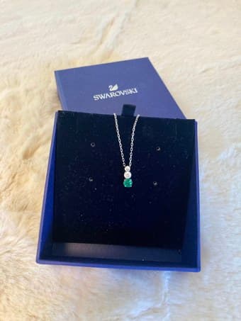 Beautiful Swarovski Pendant Necklace 2