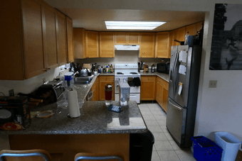 Spacious bedroom and private bathroom near downtown Palo Alto 3