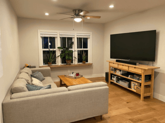 2 rooms available in Redwood City. Flexible move in around June 1. 3