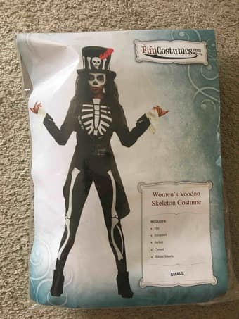halloween costumes. 2