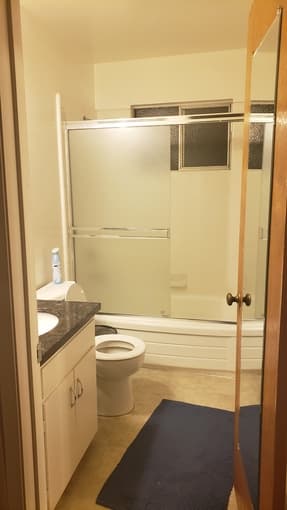 Roommate Needed! 2bed/2bath College Ave Apt. 2