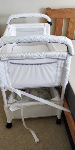 Arm's reach cosleeper 2