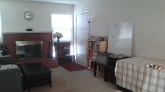Really Large Private Room by Apple Mariani, 15 min Stanford 3
