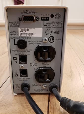 APC Back-UPS 500 beige, Uninterruptible Power Supply 2