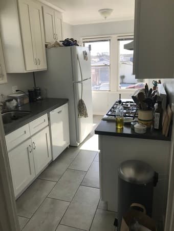 Private Bedroom in 2 Bed, 1 Bath Apartment (San Mateo) 3