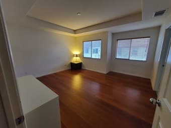 Master Suite in large house by the Bay available August 1 1