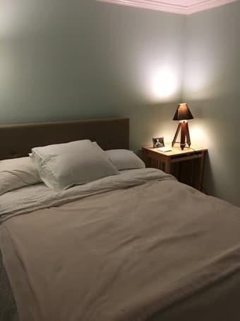 Palo Alto Room with Students/Professionals 2