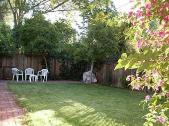 $1190 Furnished private BR/BA in Palo Alto house for rent from now 1