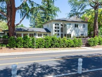 Room in beautiful Palo Alto home (hot tub, backyard, fully furnished) 1