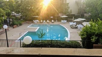 Fully furnished room - close to Caltrain & San Antonio Shopping Center 3
