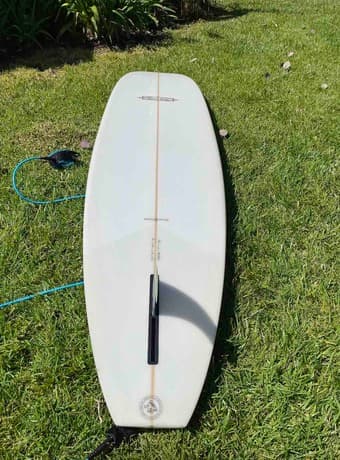 Surf Board w. Bag (8 ft fun board!!) 3