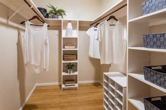 Suite w/ Private Bathroom in 3bd/2ba Condo, Menlo Park, near campus 2