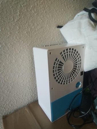 Personal air conditioner 1