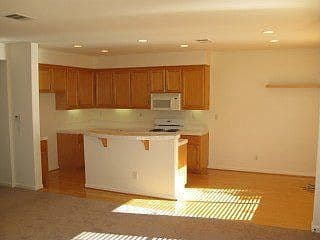 Beautiful Big House with one room available! 2