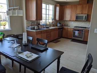 Room(s) in townhouse with a great view (Redwood city) 2