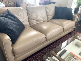 SOFA/COUCH for Sale! 3