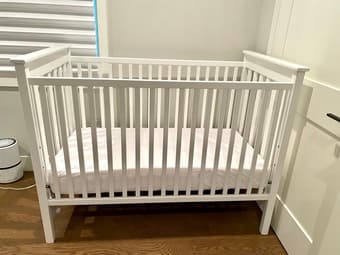 Free crib and mattress 1