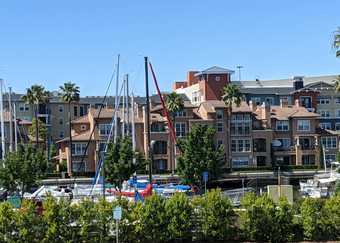 Housemates for townhouse in Redwood city overlooking the bay 1
