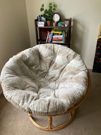Round soft chair 2