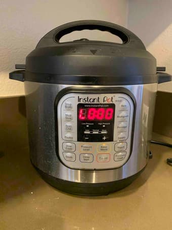 Moving sale- Oven, Instant Pot, foot spa, ironing set, vacuum 2