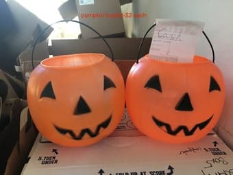 pumkin bucket, study chair, sunglass clip 1