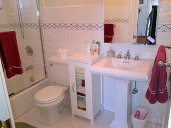 Room w/ own private bath/shower for party who helps w/ housework 2