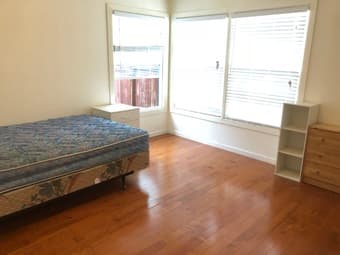 Large furnished room in Menlo Park 3