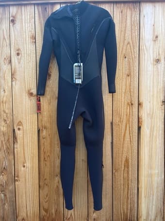 New men’s size medium O’Neill Psychotec wetsuit 1