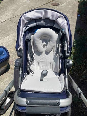 Uppababy Stroller (with rumble seat to convert to a DOUBLE!) 3
