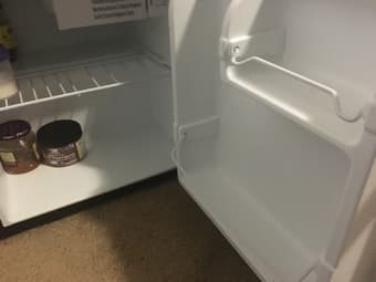 Mini Fridge 35 cc 1