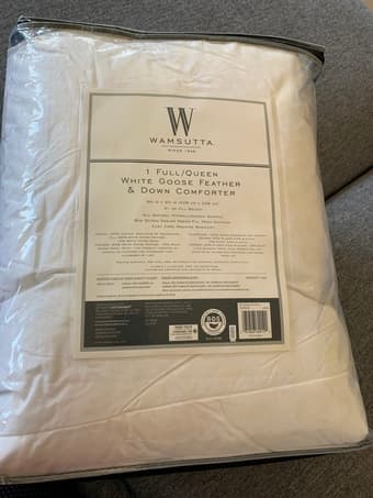 Brand new down comforter - never used 1