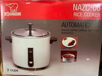 Small Zojirushi Rice Cooker 1