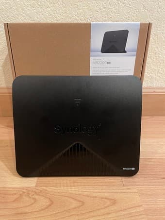 Synology MR220ac Wireless Router (Can Be Used w/ RT2600ac Mesh Wi-Fi) 1