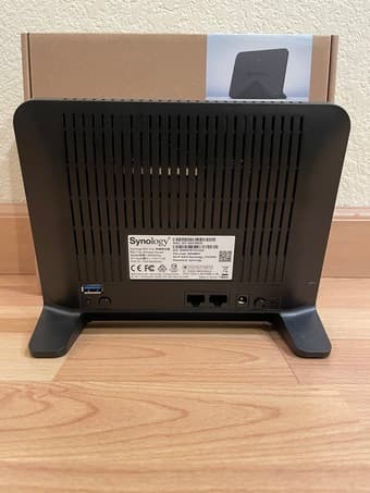 Synology MR220ac Wireless Router (Can Be Used w/ RT2600ac Mesh Wi-Fi) 2