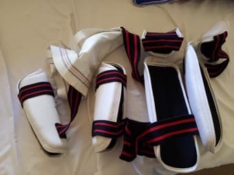 Taekwondo gears (5-8 male) 1