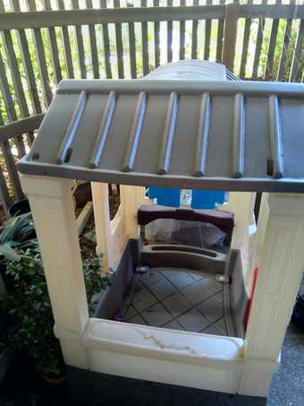 Step 2 Kids cottage playhouse 1