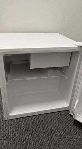 Small fridge 2