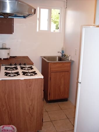 $1190 Private Mini Studio in Palo Alto for rent now. 3