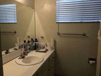 One bed in a twin-beds shared room available NOW!  $880 Palo Alto 1